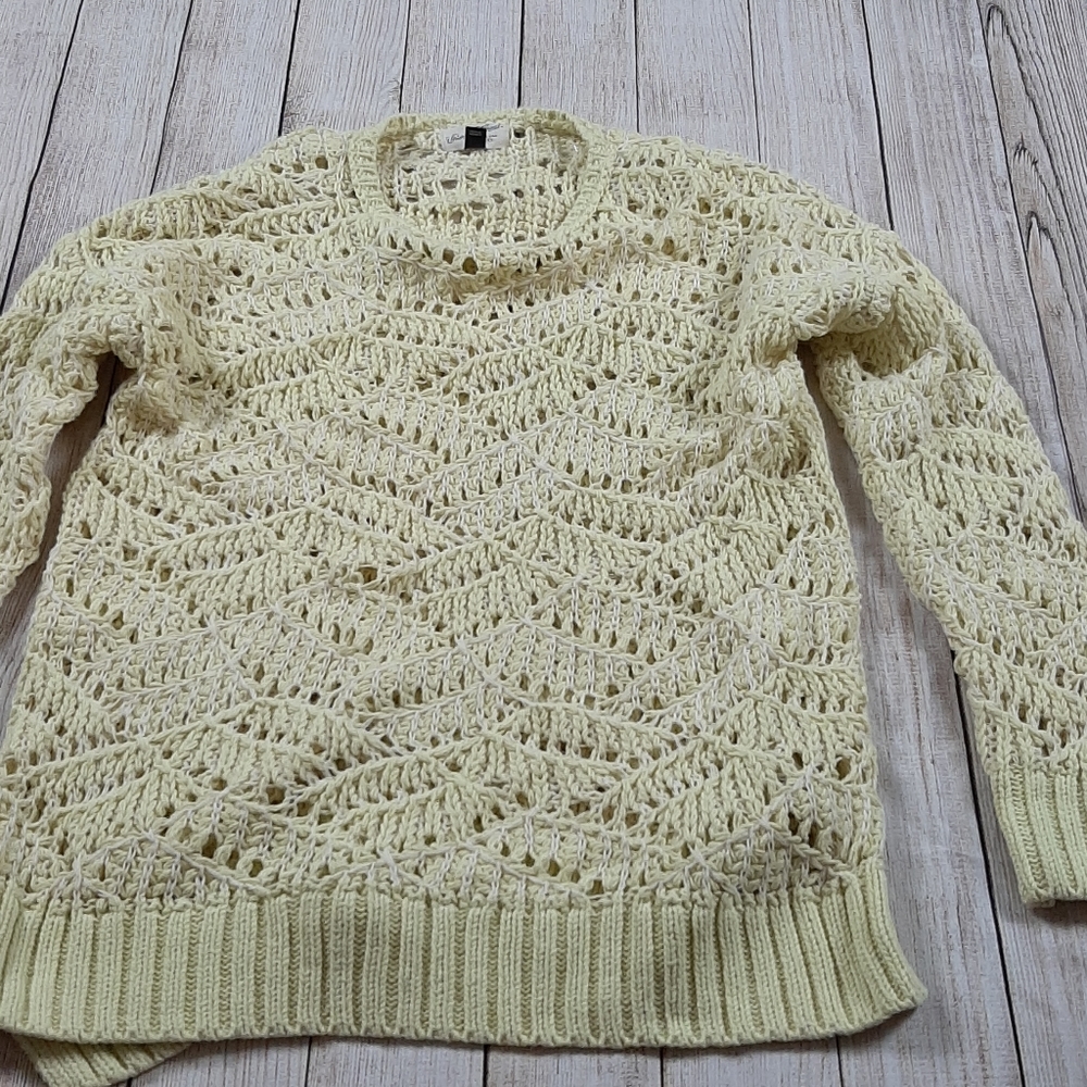 Universal Threads Knit Sweater